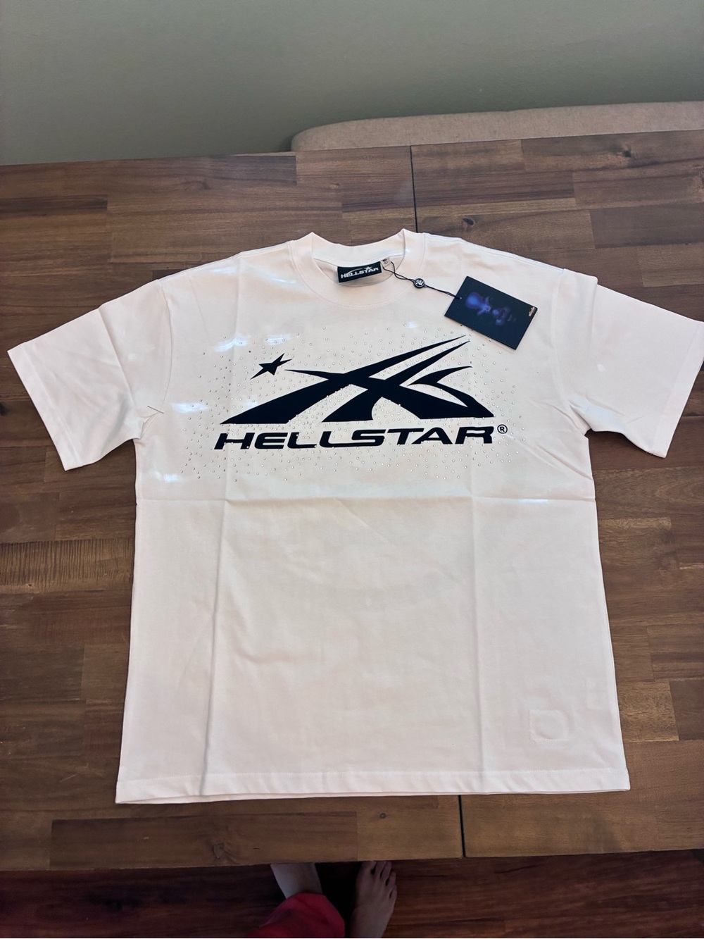 Hellstar Men's White Graphic Logo Short Sleeve Tee